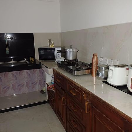 Villa Chenu Dehiwala-Mount Lavinia Eksteriør bilde