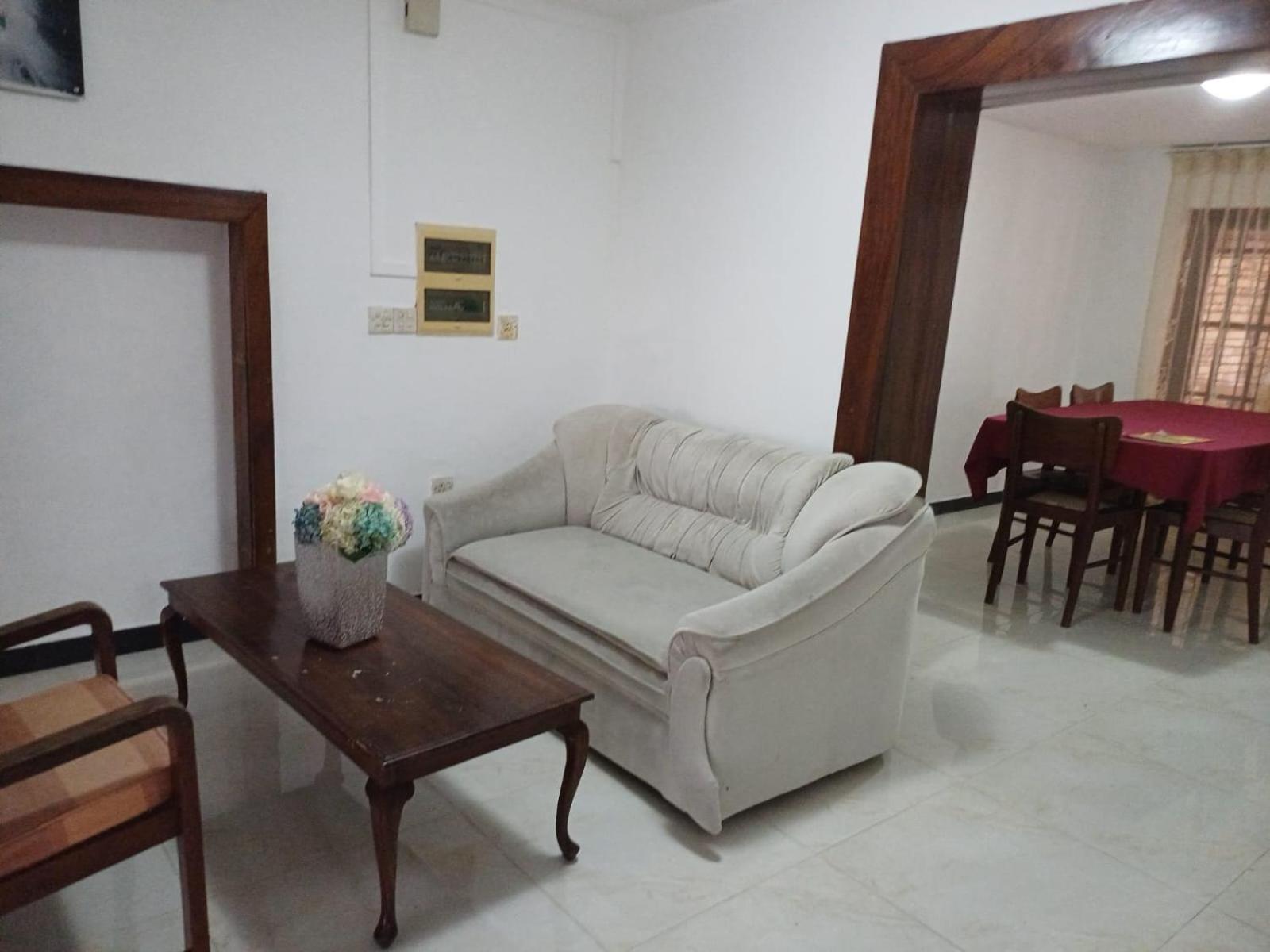 Villa Chenu Dehiwala-Mount Lavinia Eksteriør bilde